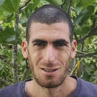 עוז דניאל
